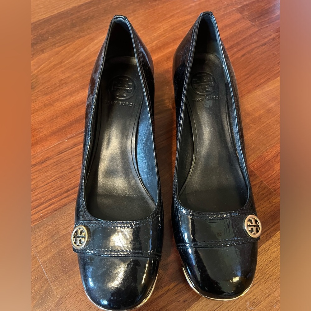 Tory Burch patent heels with gold accent